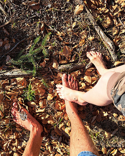 Barfuss im Wald laufen mit Peter Amann